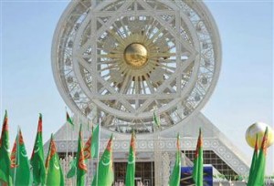 Turkmenistan: Monarchizacja dyktatury