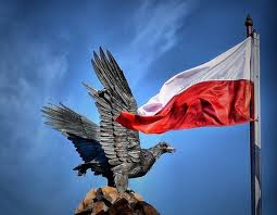 Polska: „Podważyć rolę powstania”
