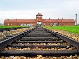 Gilad Atzmon: Społeczeństwo otwarte i jego wrogowie – opowieść o Auschwitz