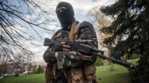 Ukraina: Dalsze walki, podziały w armii