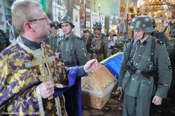 Ukraina: Kościół za dławieniem Donbasu