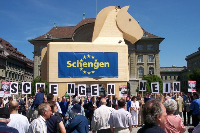 UE: Rozmowy o zniesieniu Schengen