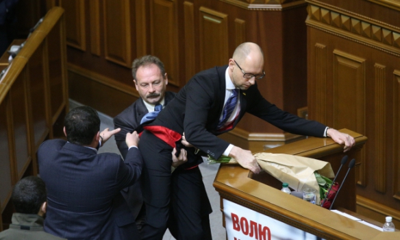Ukraina: Zapasy w parlamencie