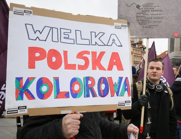 Polska: Bądźmy bez granic i bez mózgu