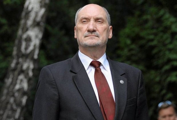 Polska: Macierewicz krytykuje USA