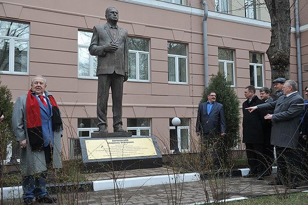 Rosja: Stanął pomnik Żyrinowskiego